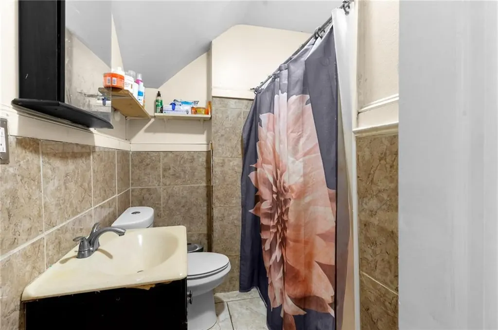 145 Benedict Street Providence RI 02909