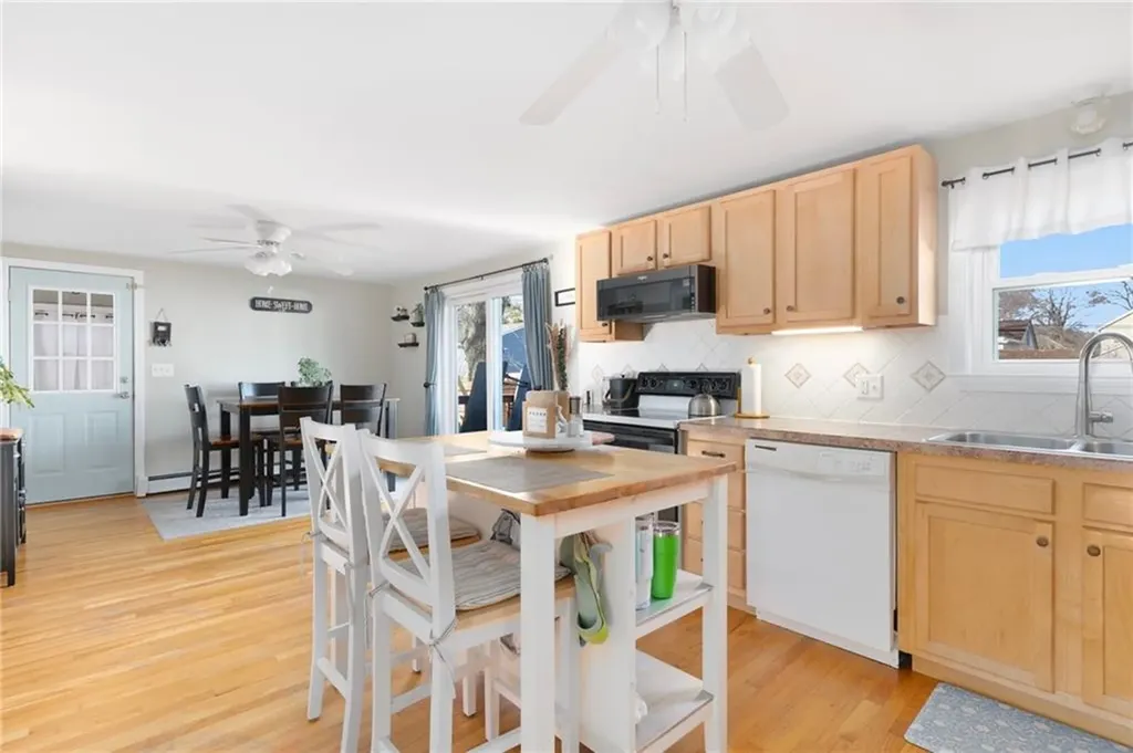 47 Arlee Street Warwick RI 02889