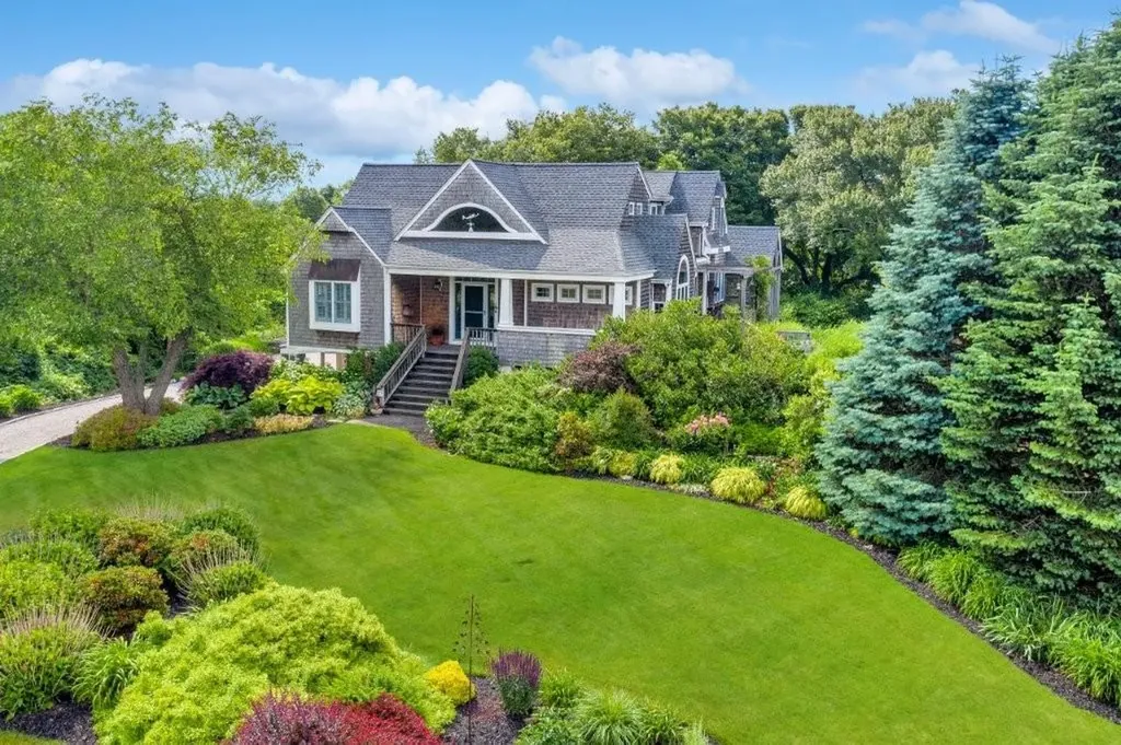 27 West Willow Lane Charlestown RI 02813