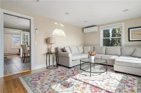 80 Willett Avenue East Providence RI 02915