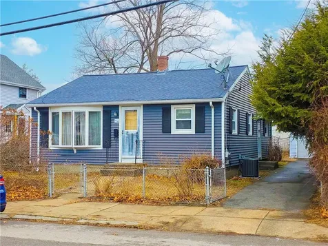 116 Darlingdale Avenue Pawtucket RI 02861