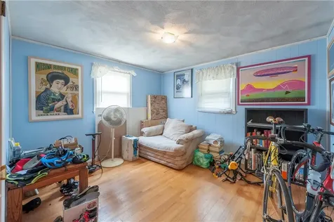 116 Darlingdale Avenue Pawtucket RI 02861