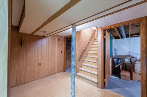 116 Darlingdale Avenue Pawtucket RI 02861