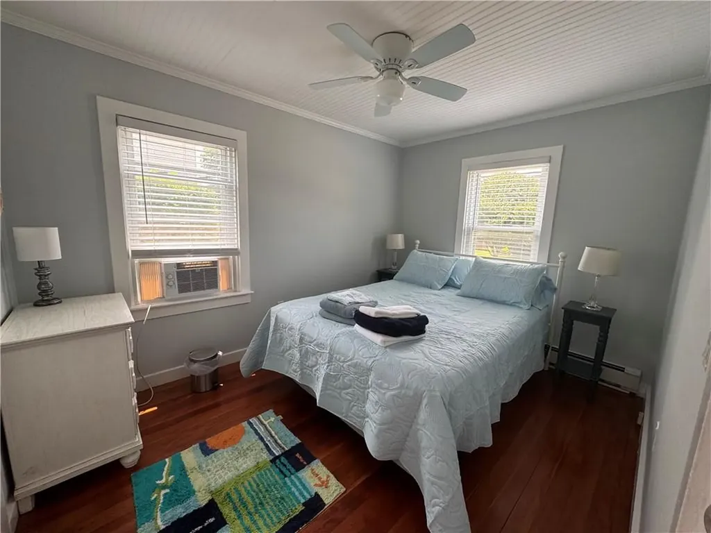 53 Center Avenue Middletown RI 02842