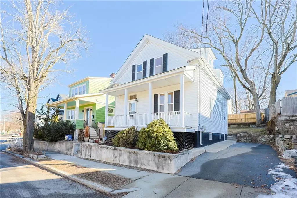 43 Knowles Street Providence RI 02906