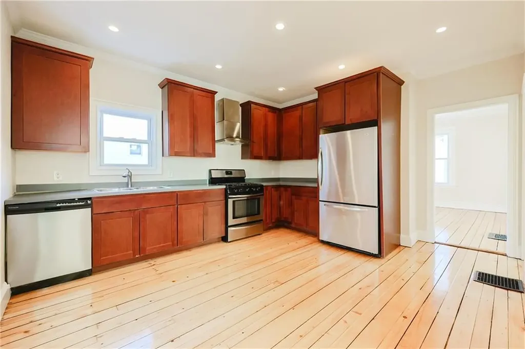 43 Knowles Street Providence RI 02906