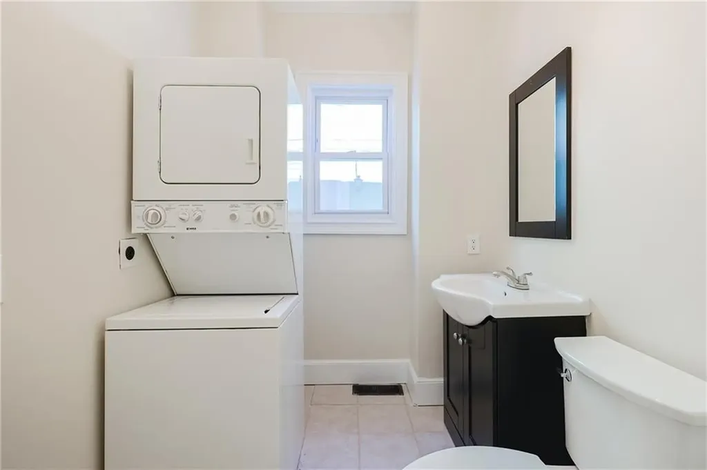 43 Knowles Street Providence RI 02906