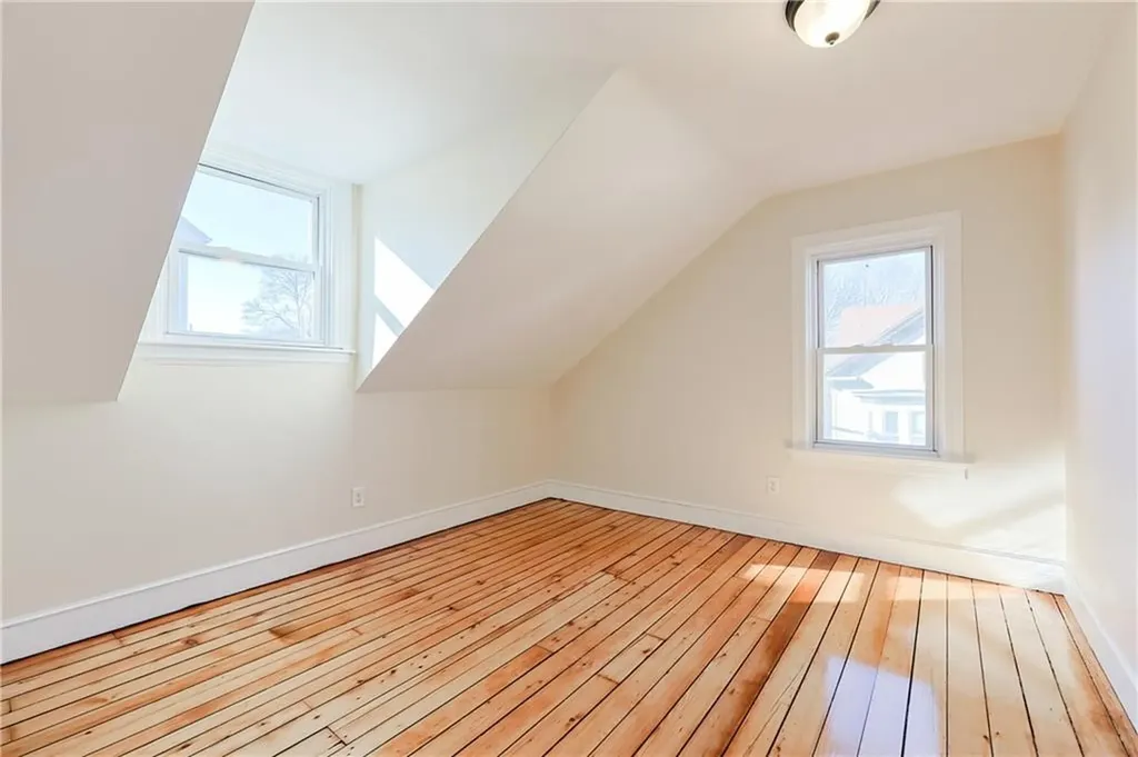 43 Knowles Street Providence RI 02906