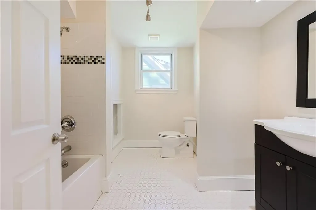43 Knowles Street Providence RI 02906