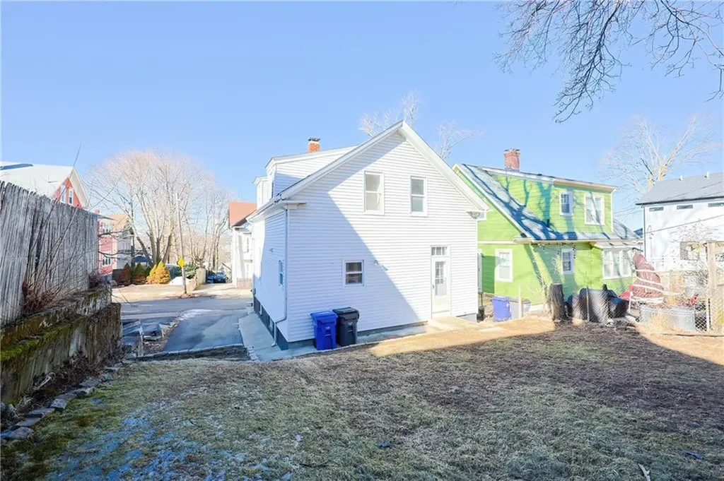 43 Knowles Street Providence RI 02906
