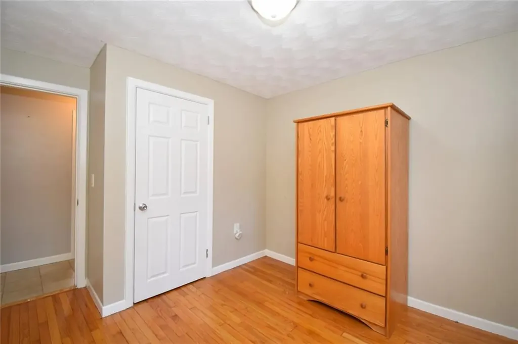 56 Pettis Drive Warwick RI 02889