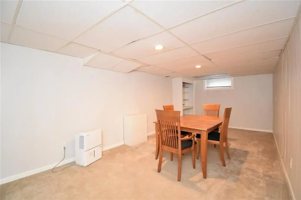 56 Pettis Drive Warwick RI 02889