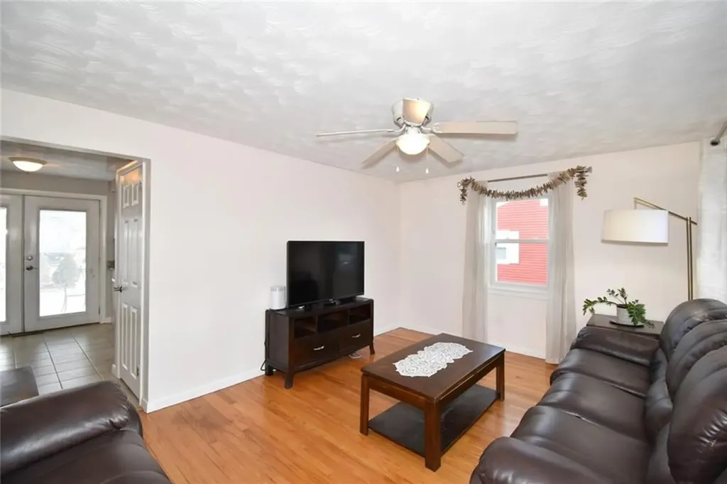 56 Pettis Drive Warwick RI 02889