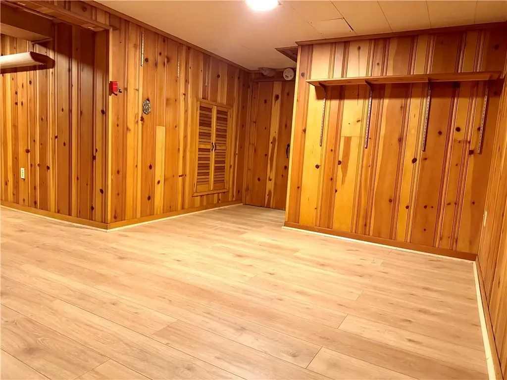 35 Community Road Warwick RI 02889