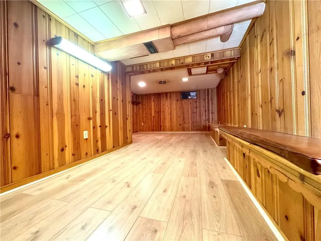 35 Community Road Warwick RI 02889