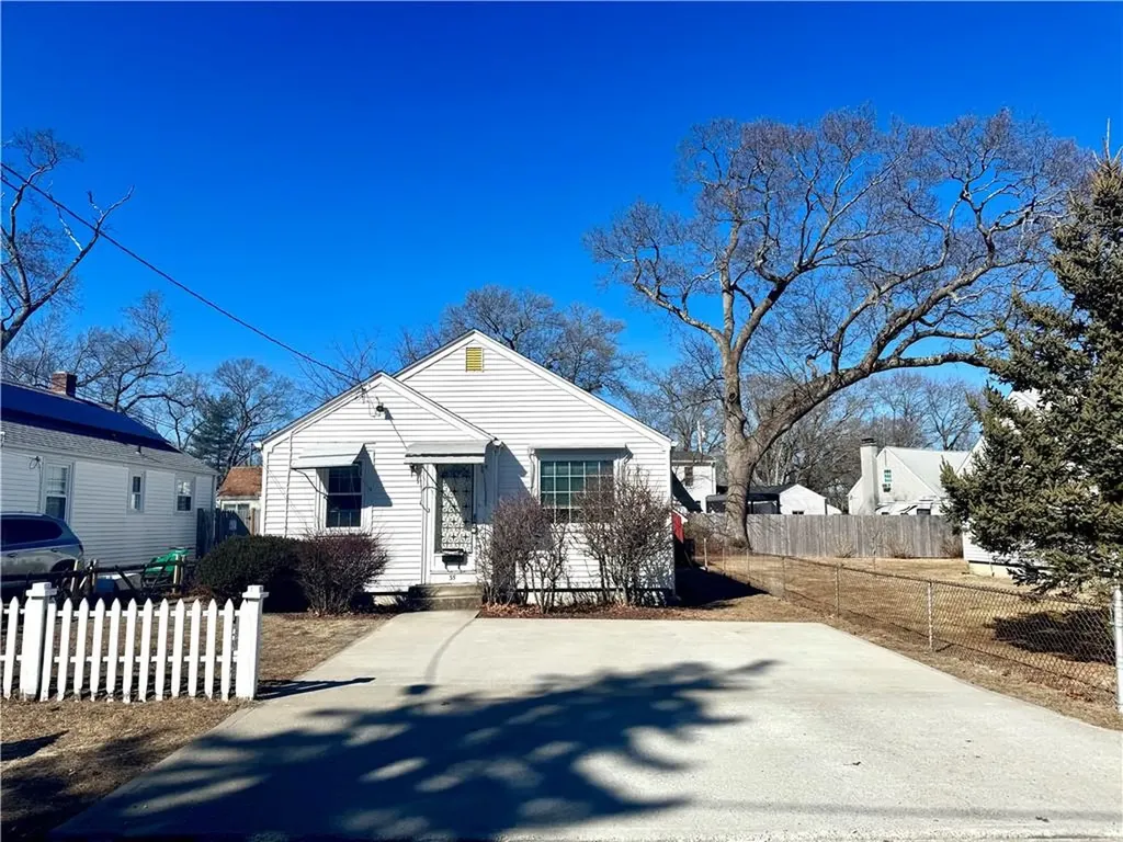 35 Community Road Warwick RI 02889