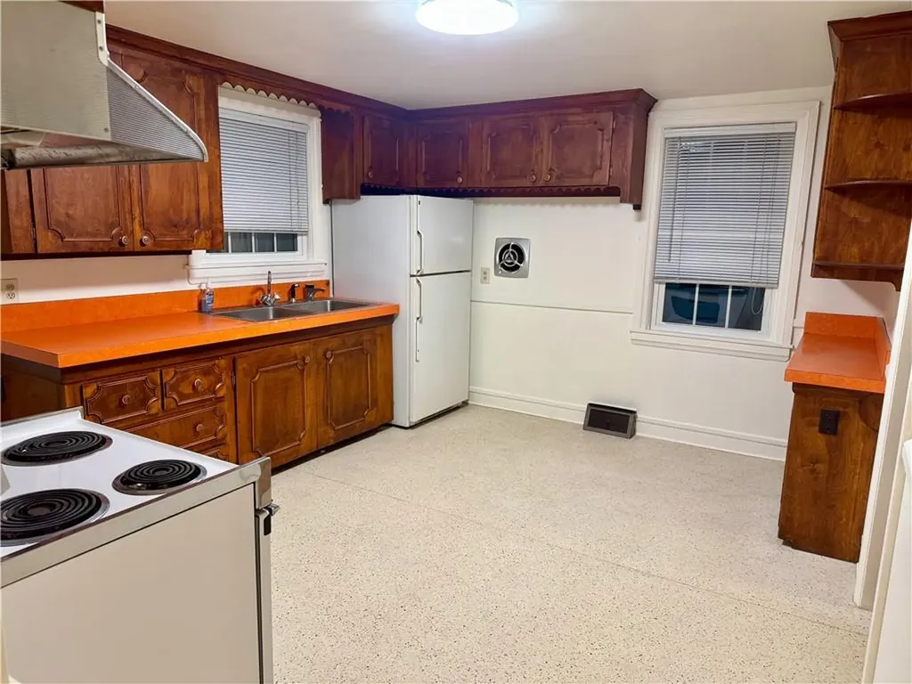 35 Community Road Warwick RI 02889