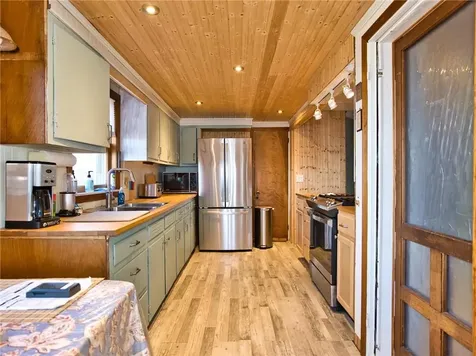 263 Riverside Drive Tiverton RI 2878