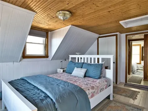 263 Riverside Drive Tiverton RI 2878