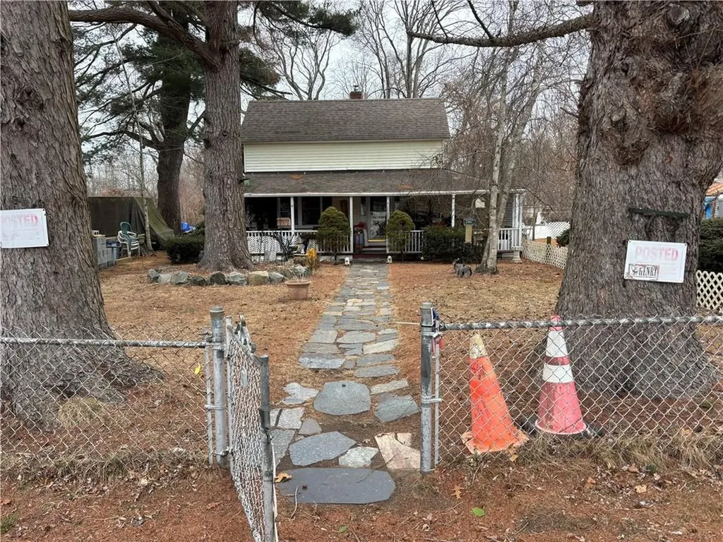73 Eton Avenue Warwick RI 02889
