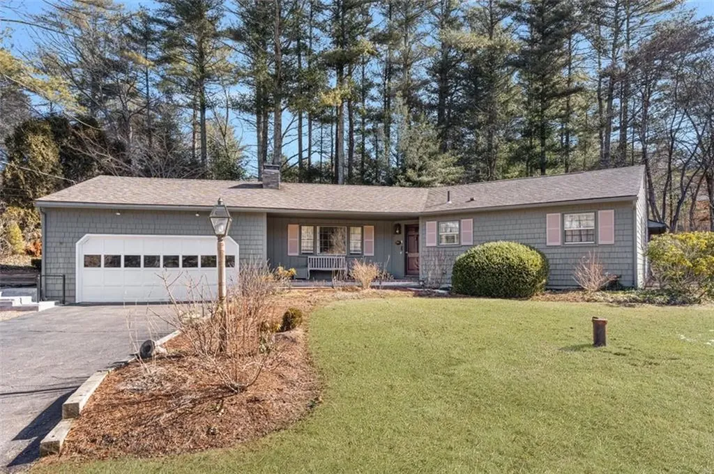 25 Brook Drive Hopkinton RI 02832