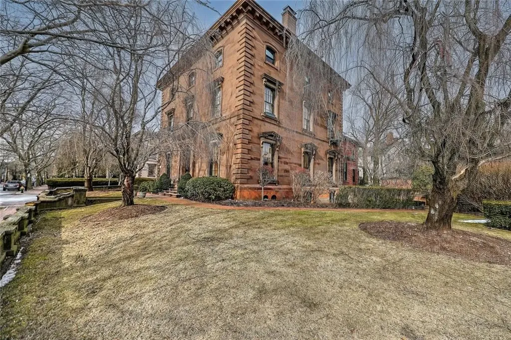 389 Benefit Street Providence RI 02906