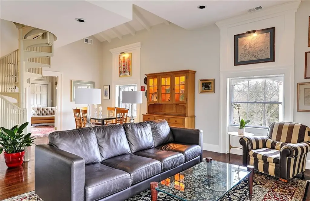 389 Benefit Street Providence RI 02906