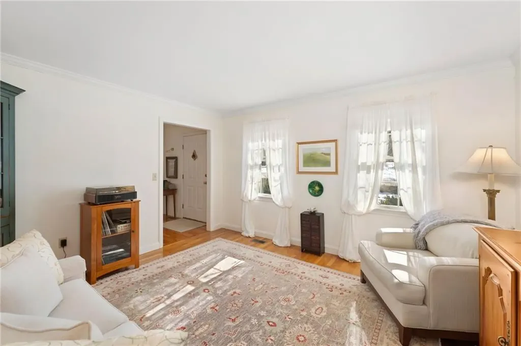 61 Bruce Lane Warwick RI 02886