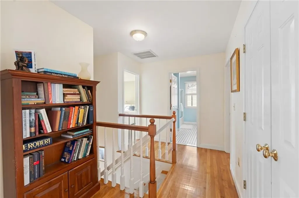 61 Bruce Lane Warwick RI 02886