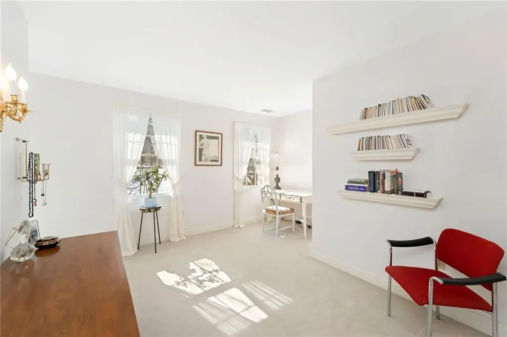 61 Bruce Lane Warwick RI 02886