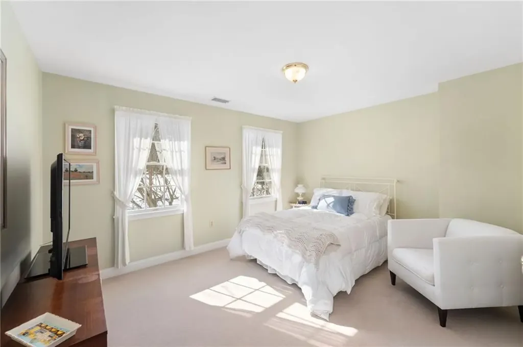 61 Bruce Lane Warwick RI 02886