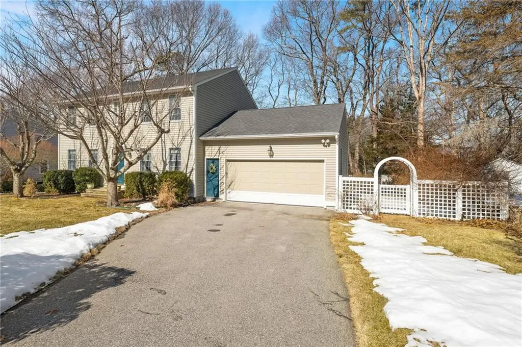 61 Bruce Lane Warwick RI 02886