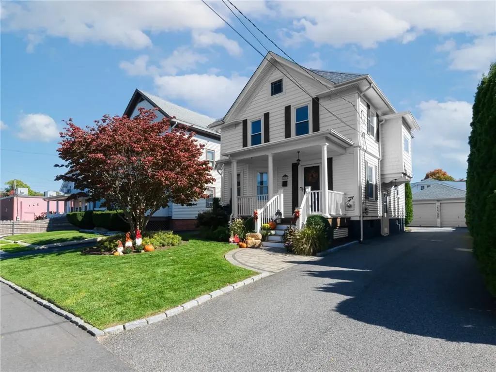 58 Homewood Avenue North Providence RI 02911