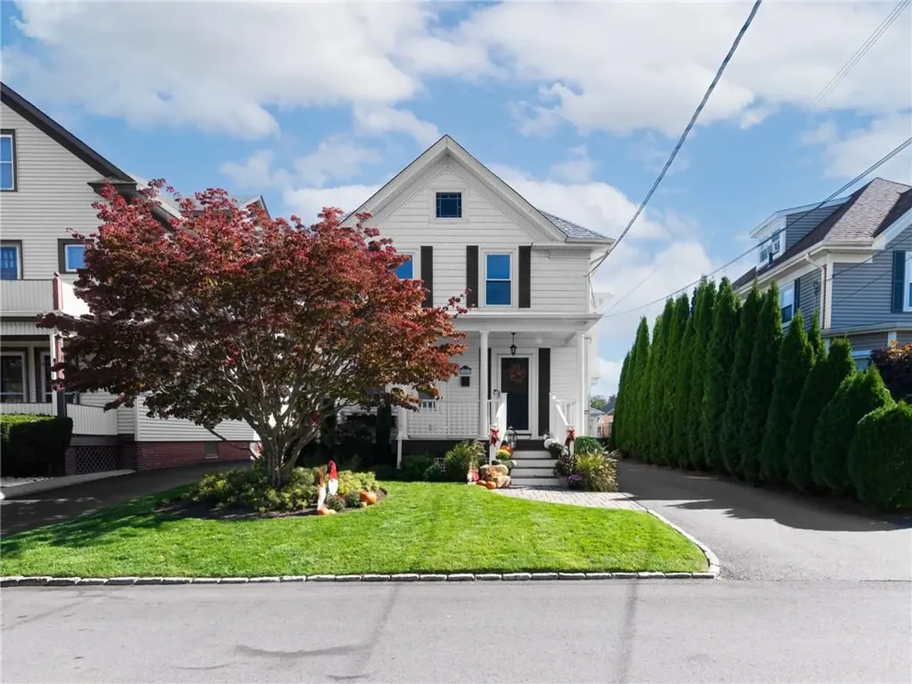 58 Homewood Avenue North Providence RI 02911