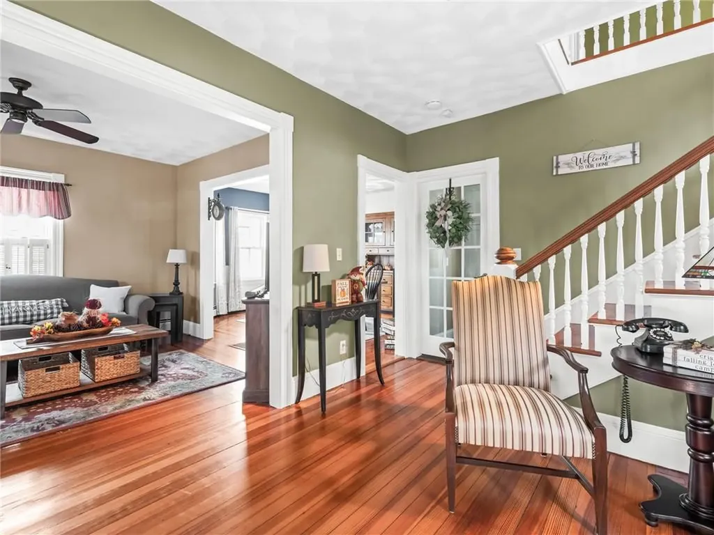 58 Homewood Avenue North Providence RI 02911