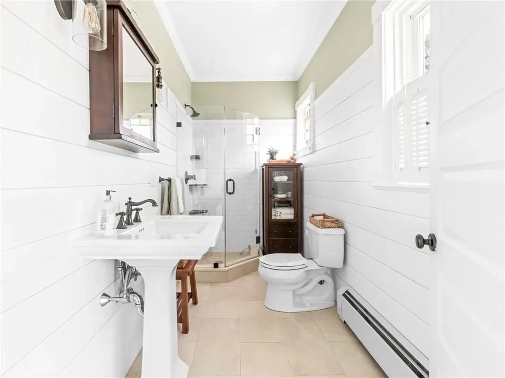 58 Homewood Avenue North Providence RI 02911