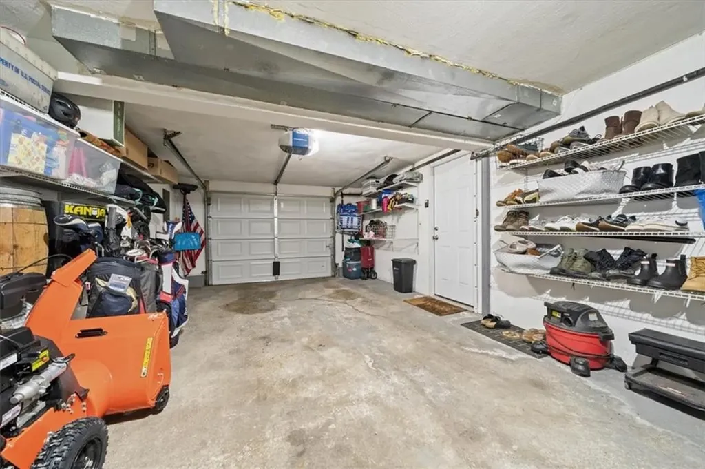 255 Log Bridge Road Coventry RI 02816