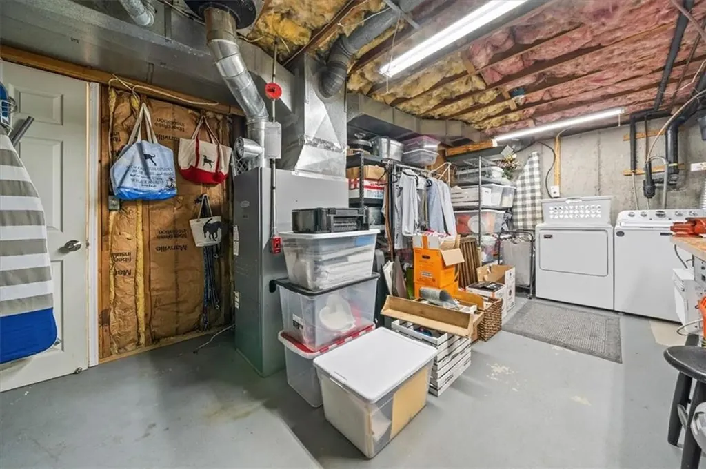 255 Log Bridge Road Coventry RI 02816