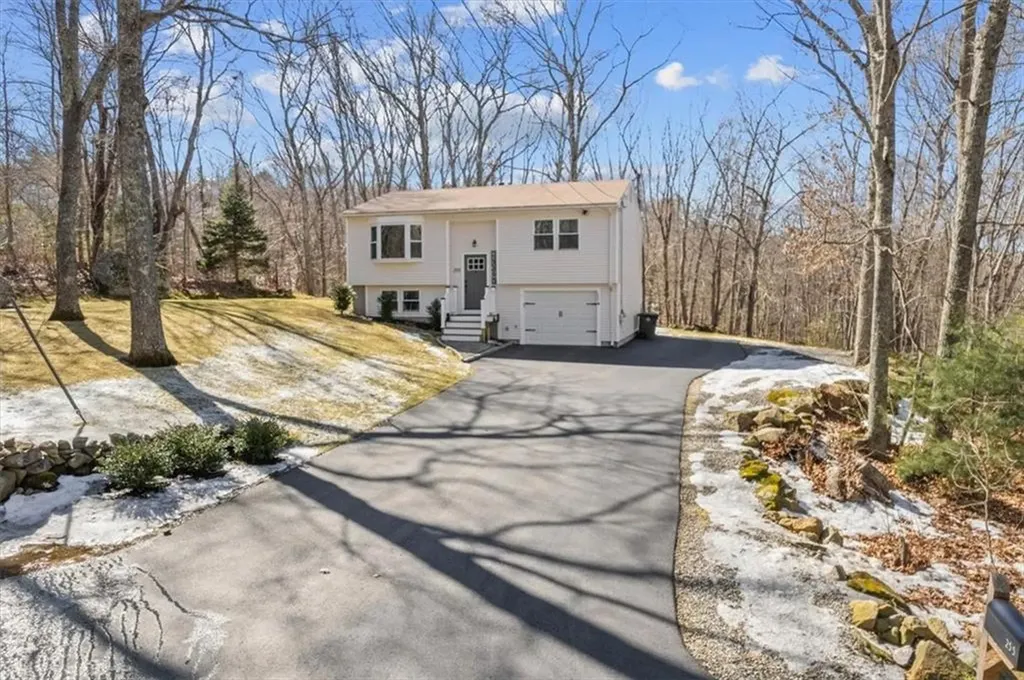 255 Log Bridge Road Coventry RI 02816