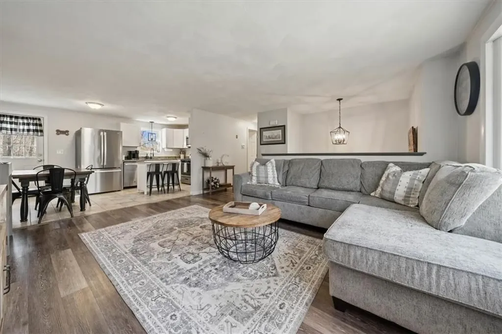 255 Log Bridge Road Coventry RI 02816