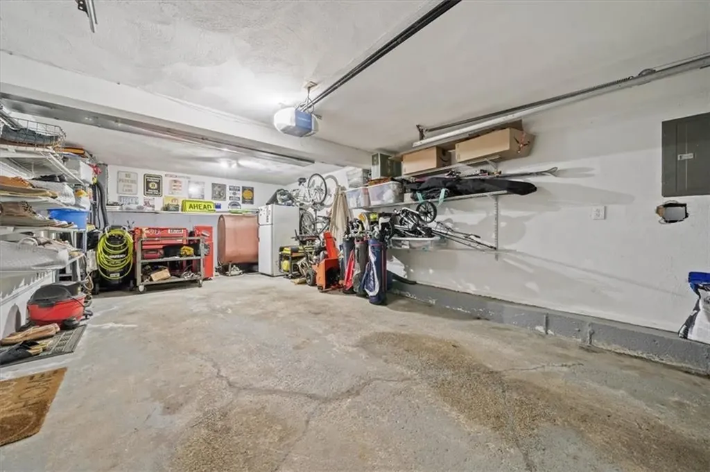 255 Log Bridge Road Coventry RI 02816