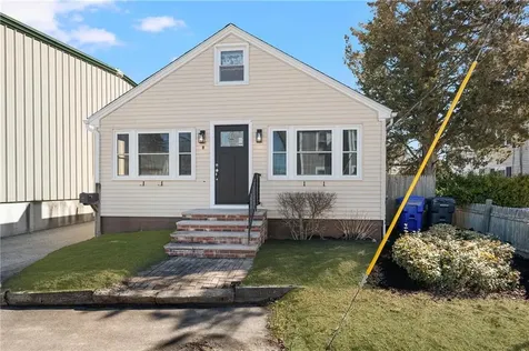 8 William Street Warren RI 02885