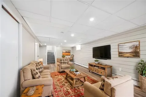 8 William Street Warren RI 02885