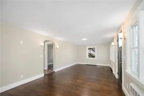 8 William Street Warren RI 02885