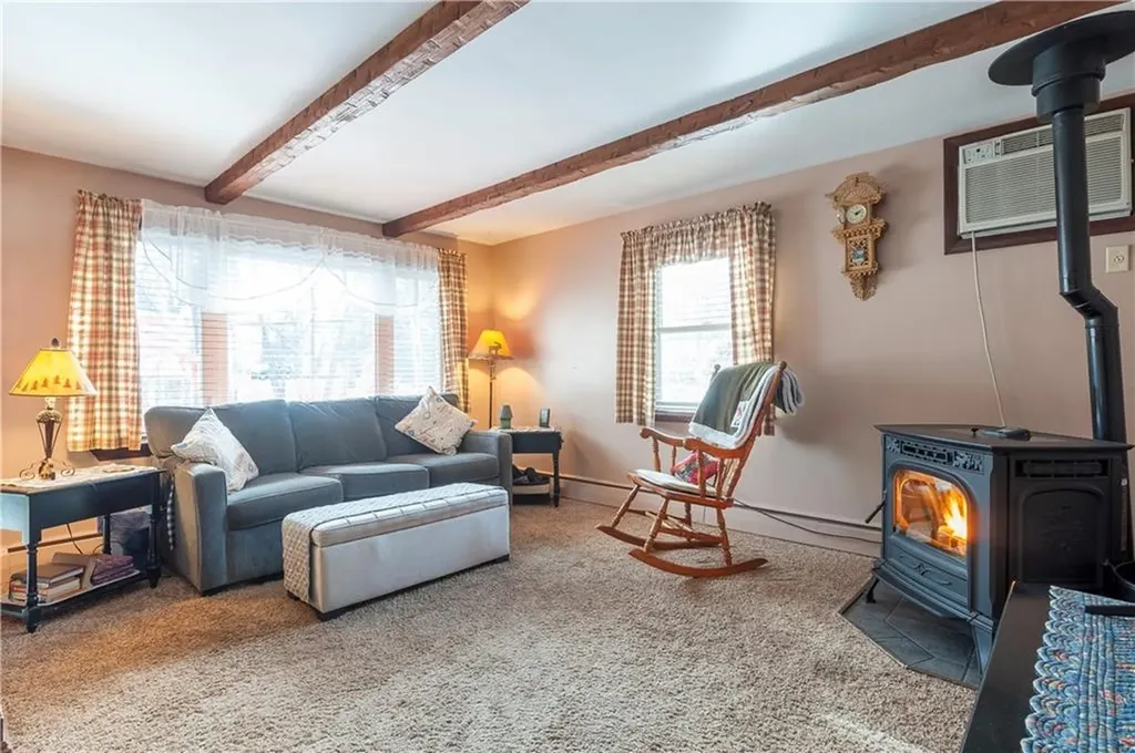 10 Delaware Avenue Cumberland RI 02864