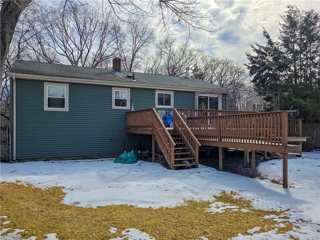 10 Delaware Avenue Cumberland RI 02864