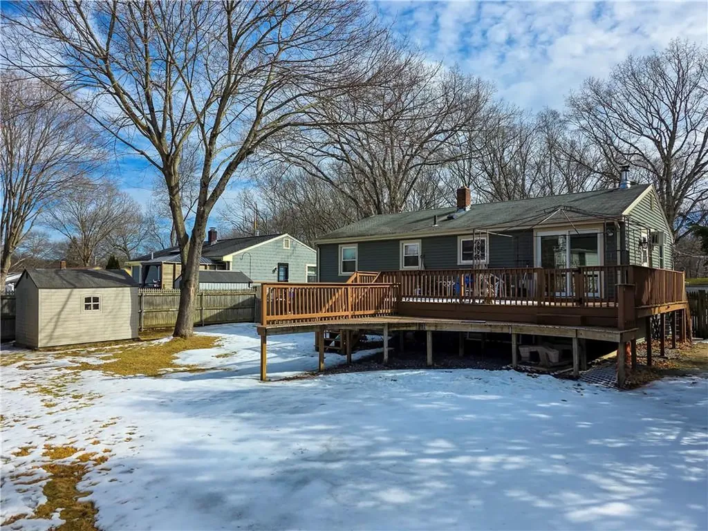 10 Delaware Avenue Cumberland RI 02864