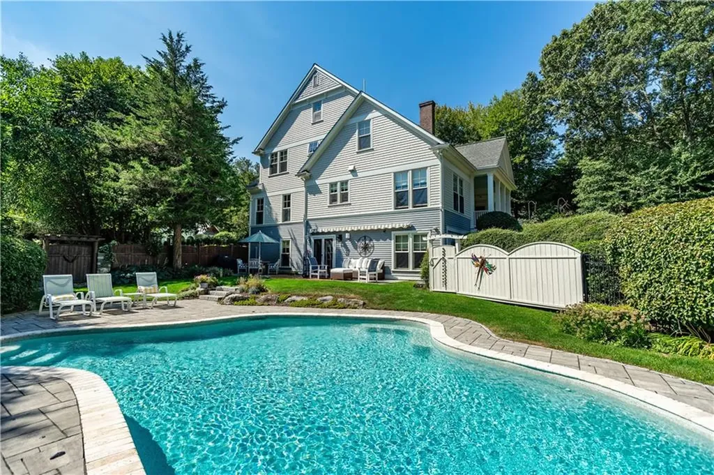 125 Summit View Lane North Kingstown RI 02852