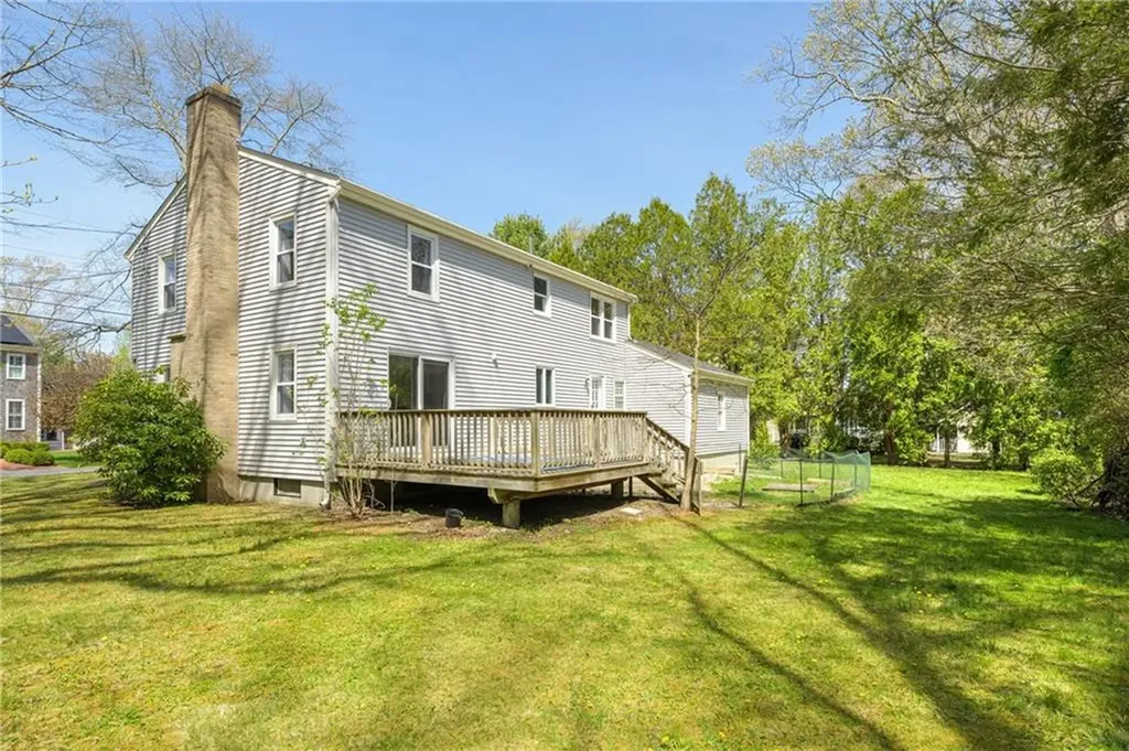 4 Beaver Road Barrington RI 02806