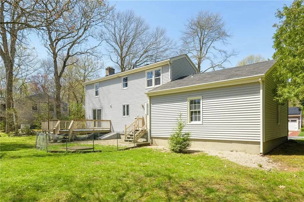 4 Beaver Road Barrington RI 02806